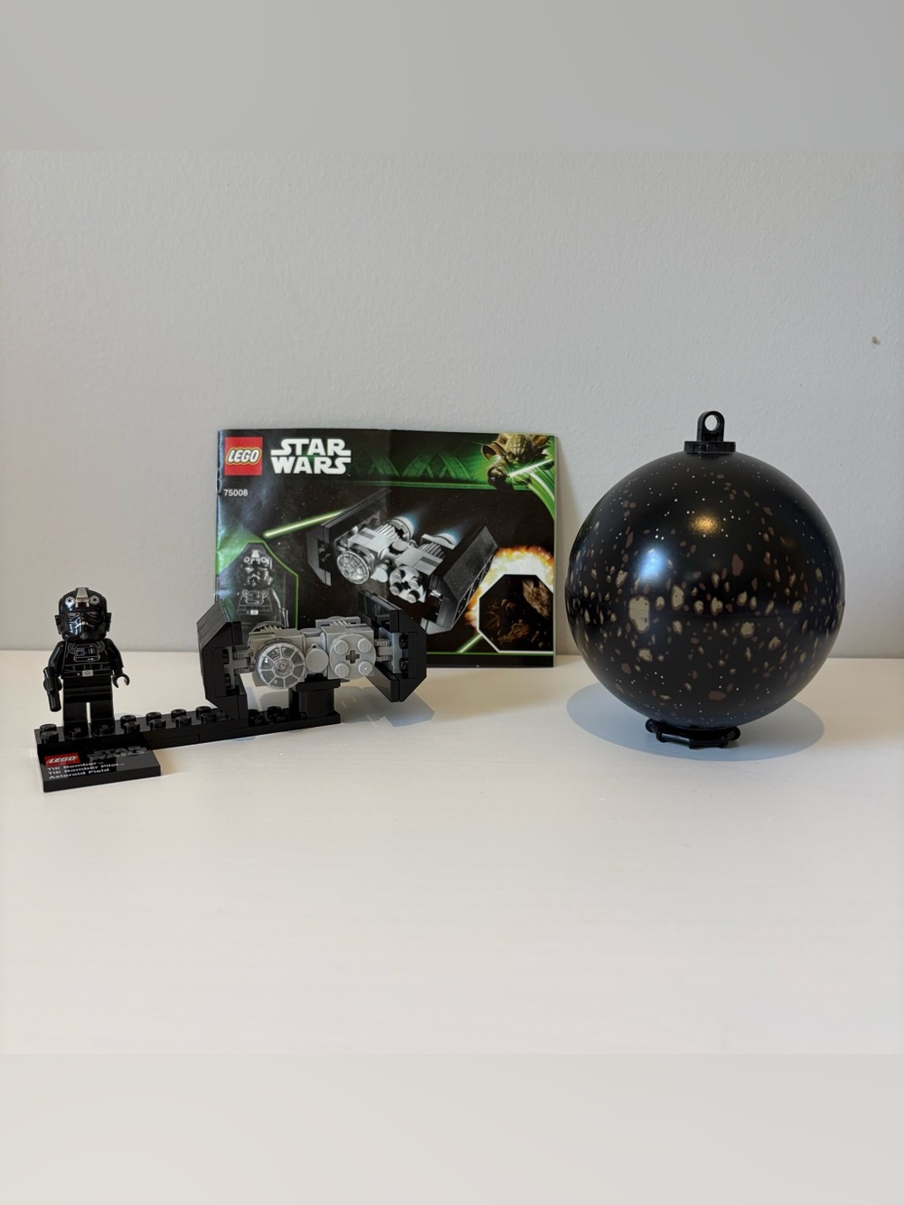 LEGO Star Wars: Tie Bomber & Asteroid Field (75008) Complete With Instructions